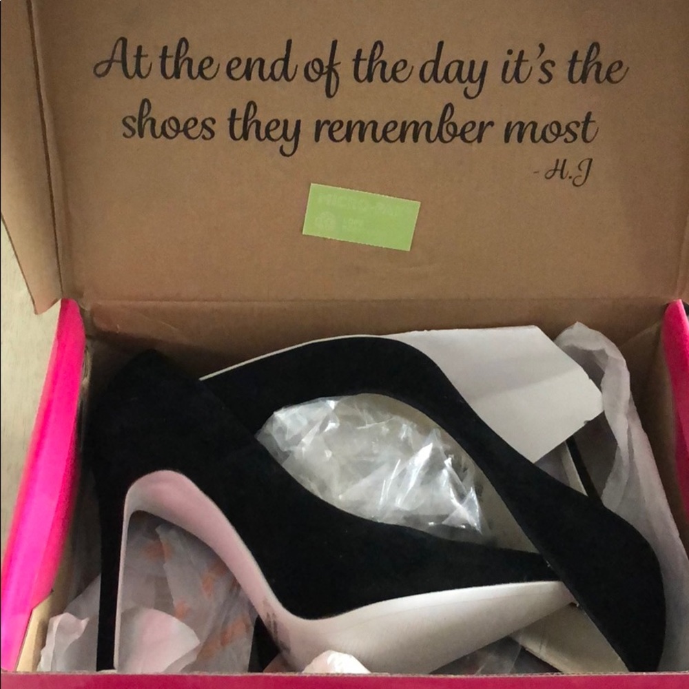 Black heels with white bottoms!